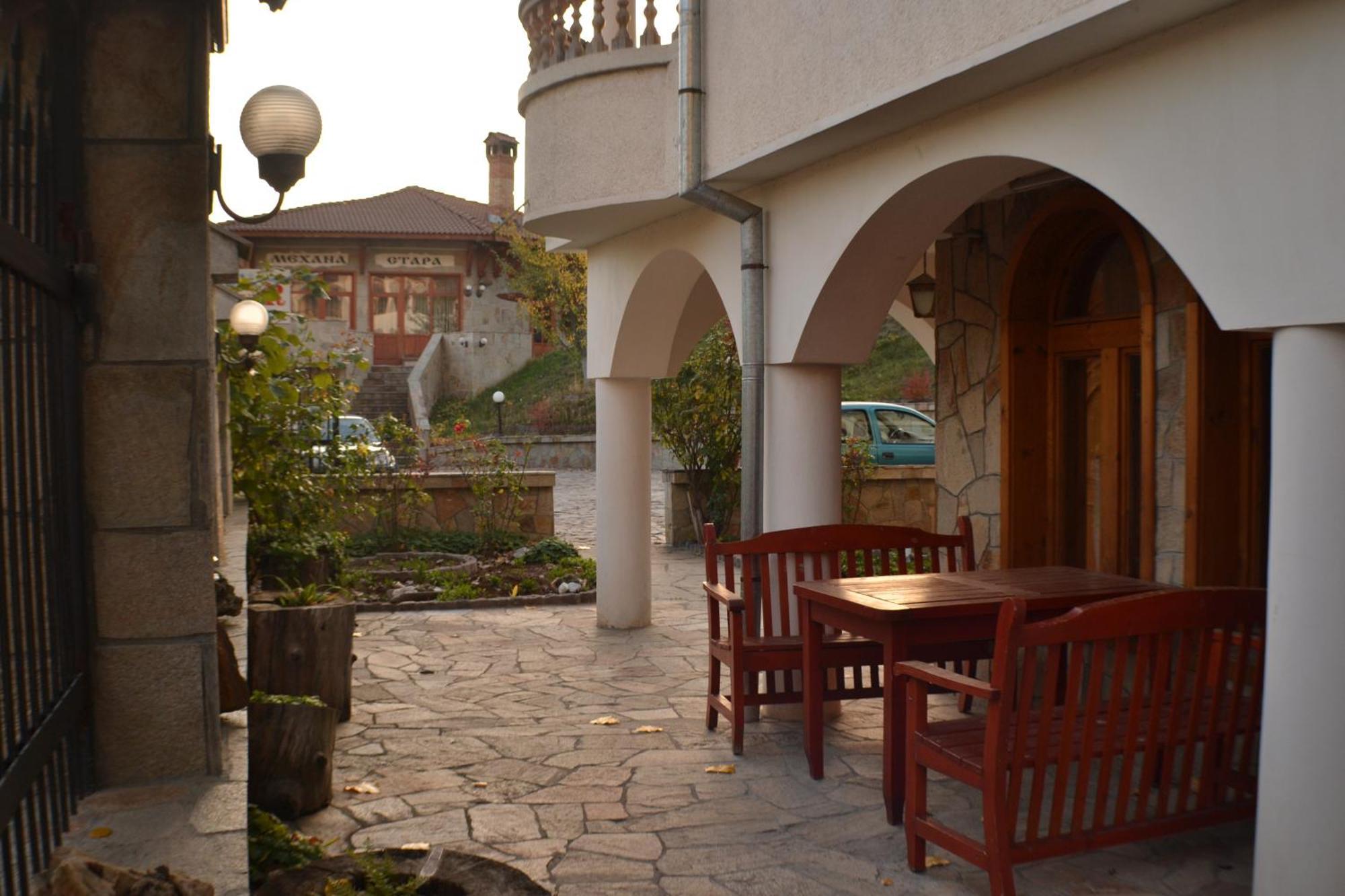 Family Hotel Silver Smoljan Esterno foto