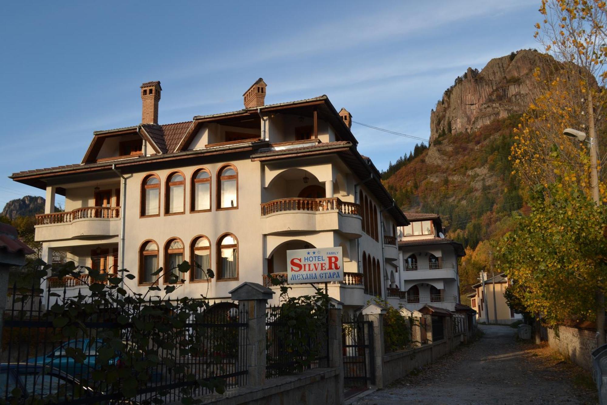 Family Hotel Silver Smoljan Esterno foto