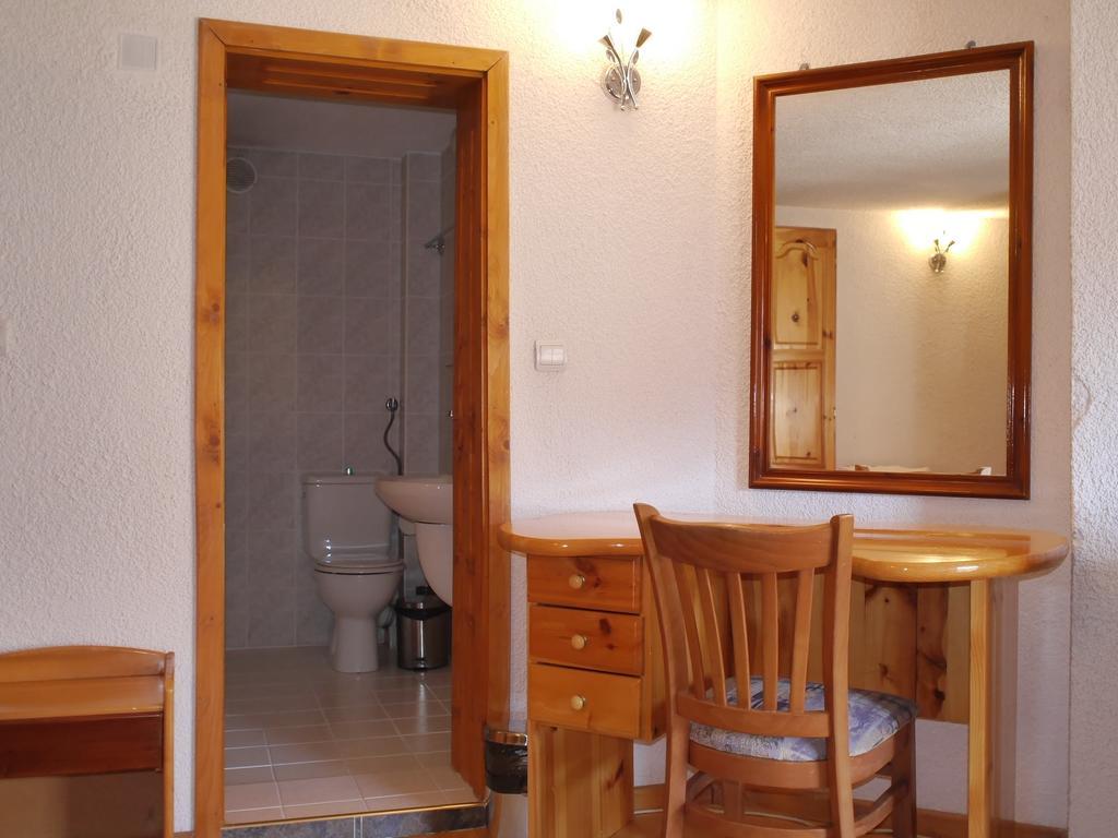 Family Hotel Silver Smoljan Esterno foto